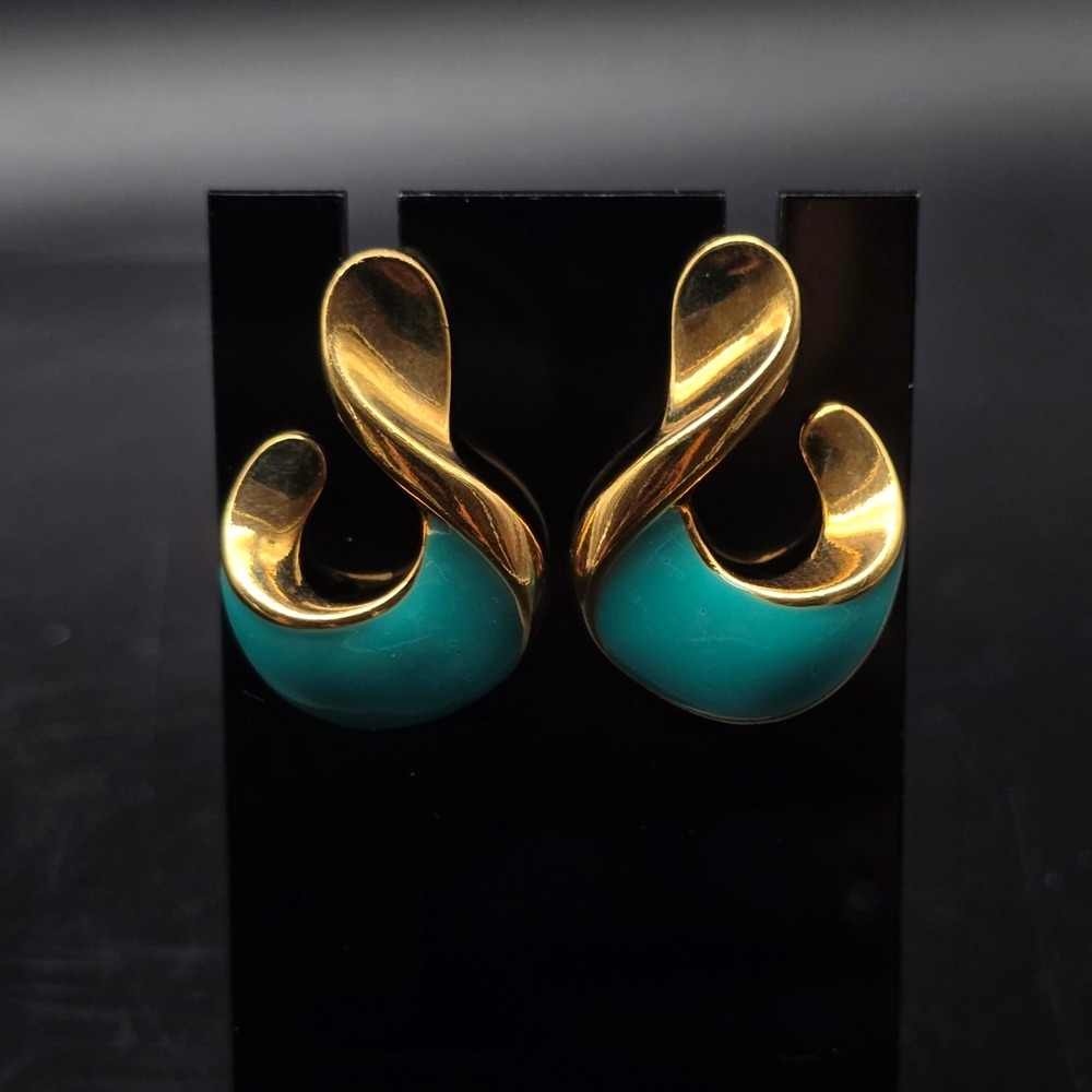 Avon Teal Enamel Twist Earrings Gold Tone 1902 Hint of Color